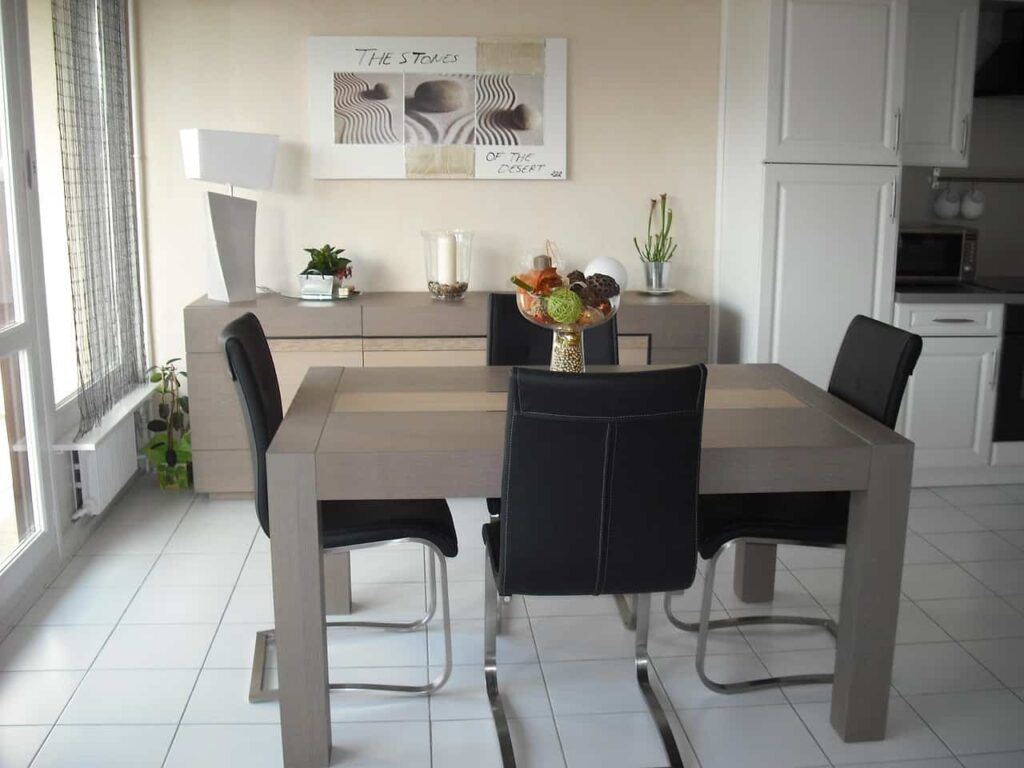 apartment akidog